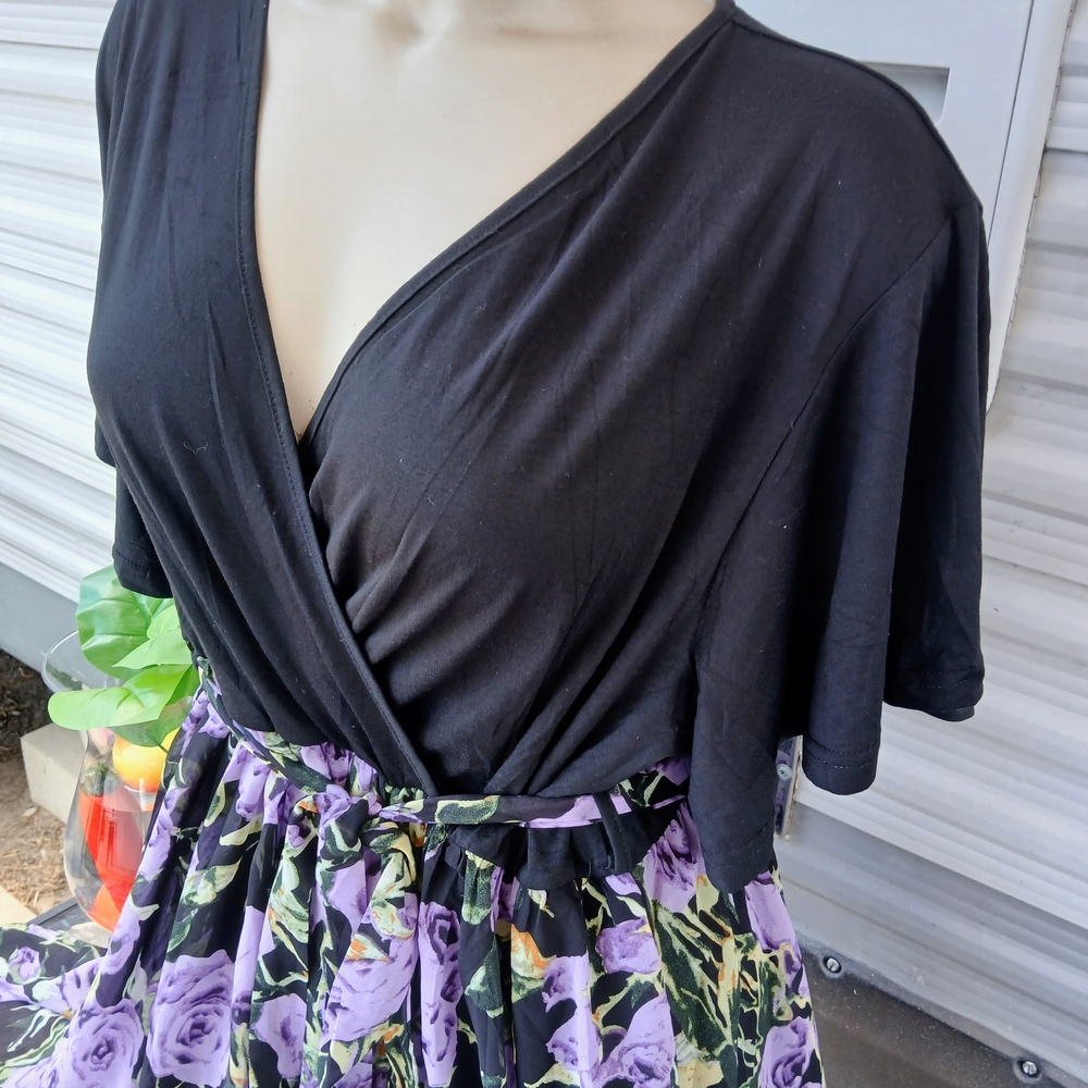 Black and Purple Floral Dress - Picture 3 of 11